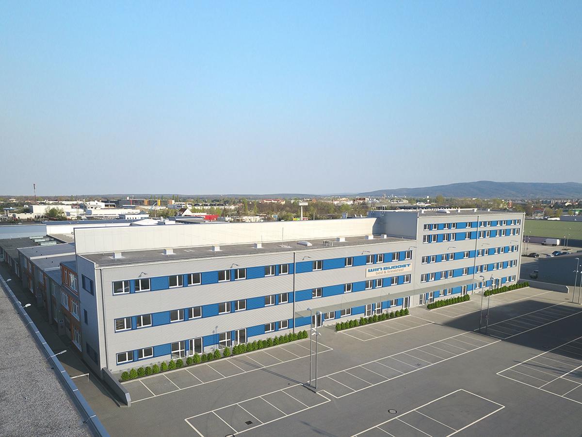 Win Budget B&B Wiener Neustadt Exterior foto